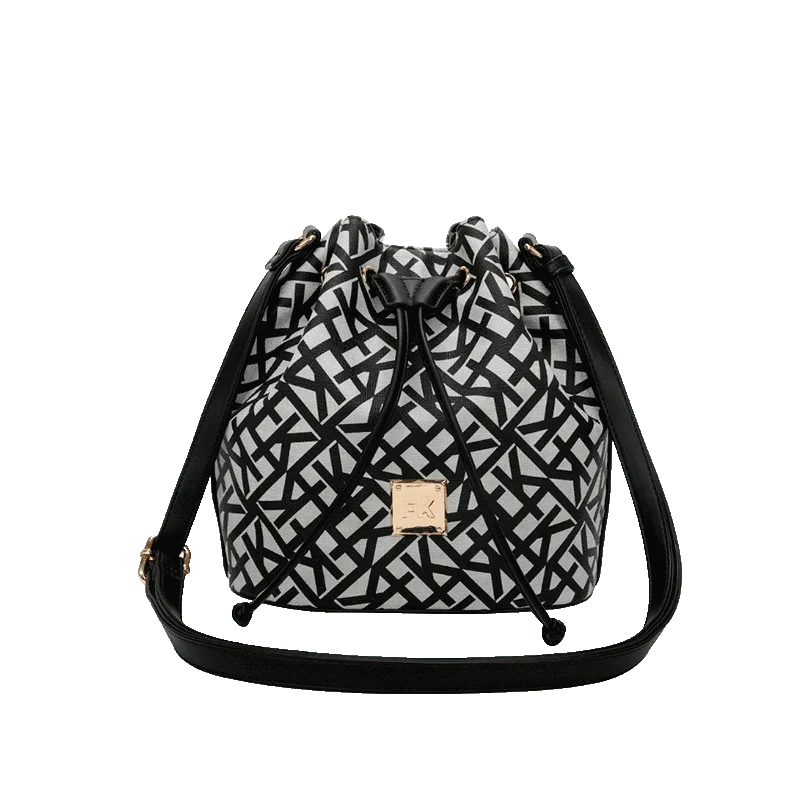 Bolsa Bucket Média Ss23 Monograma Tramado Cfk103 - Preto