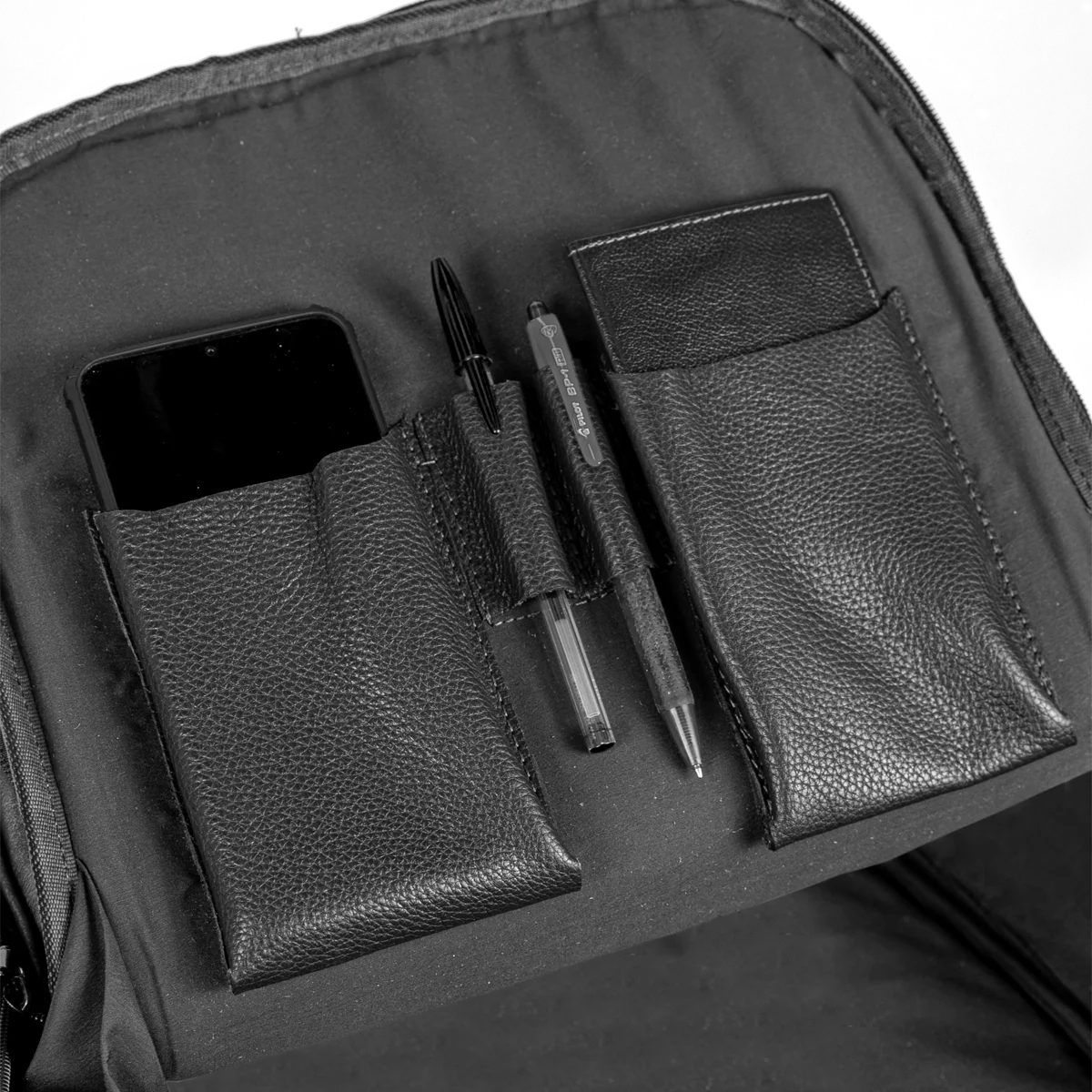Mochila Grande 2 Compartimentos Notebook 15,6 Sestini Prime Couro - Preto