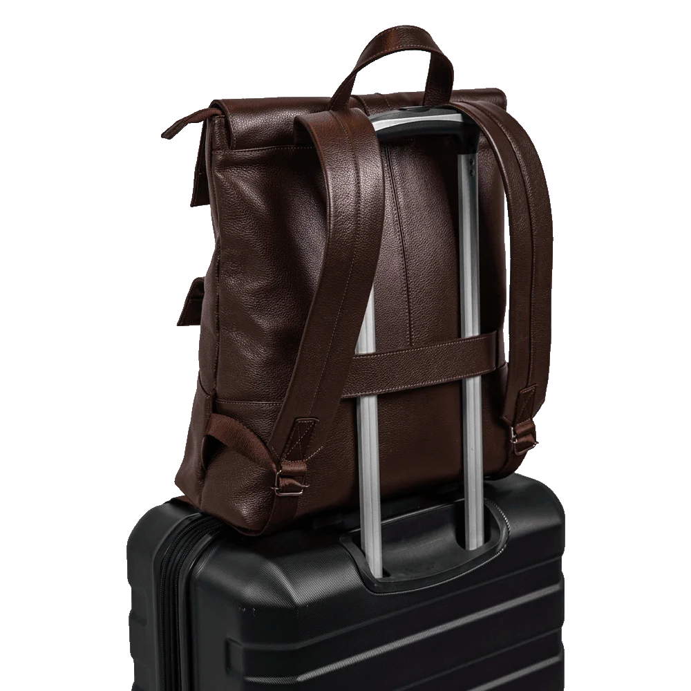 Mochila Grande de Couro com Tampa Notebook 15,6 Sestini Maya - Marrom